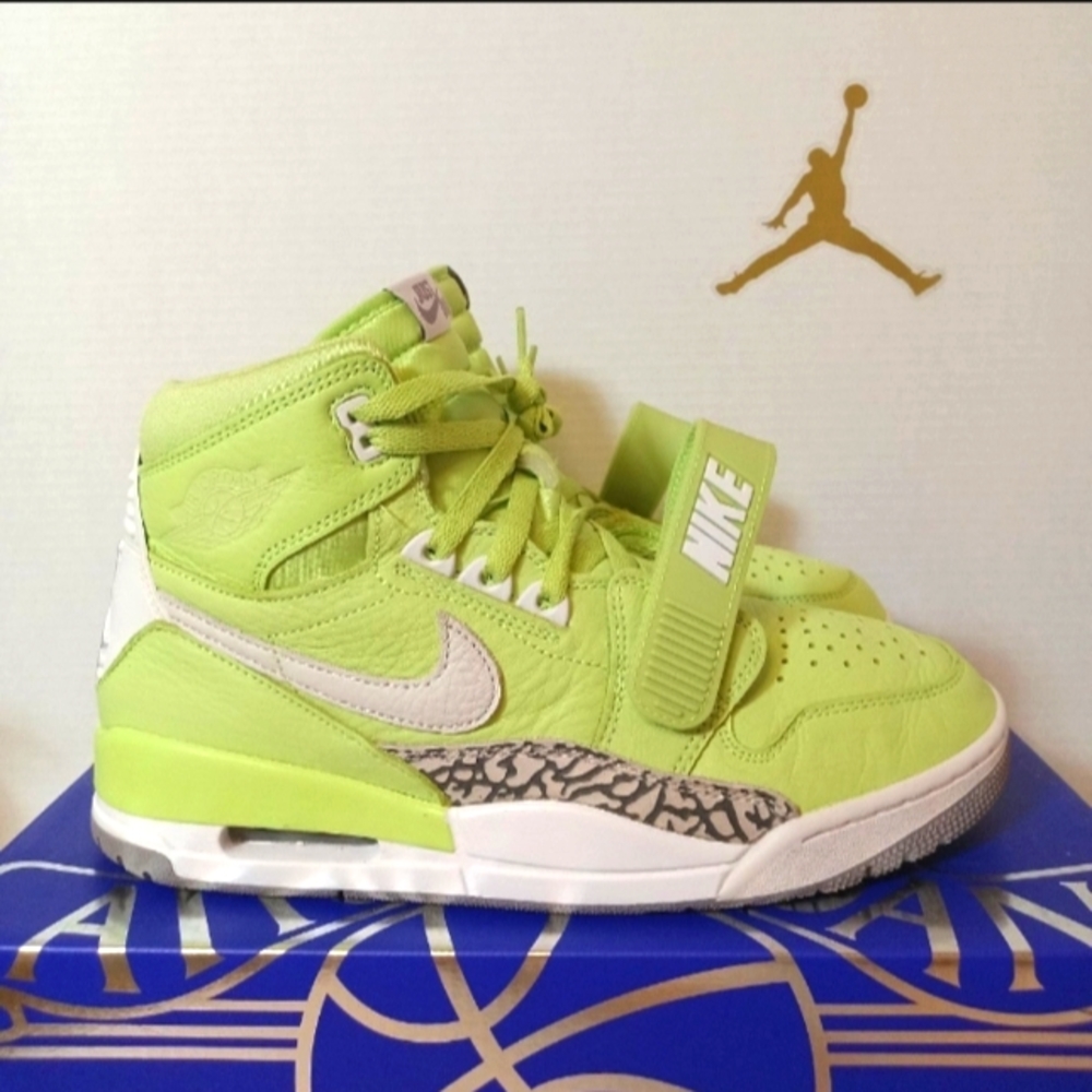 Just Don x Jordan Legacy 312 "Ghost Green" Size 9.5 (2018)